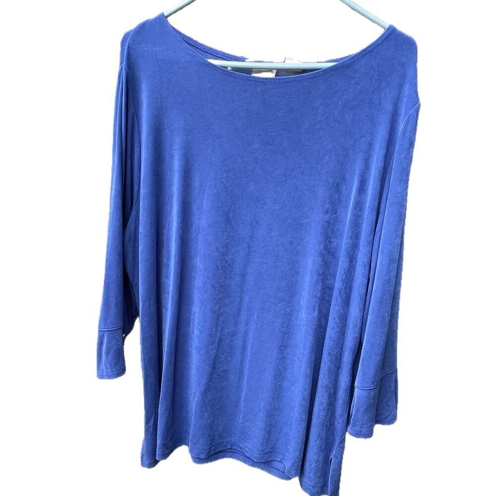 Chico’s travelers size 3 or U.S.size XL pullover loose fit knit top.